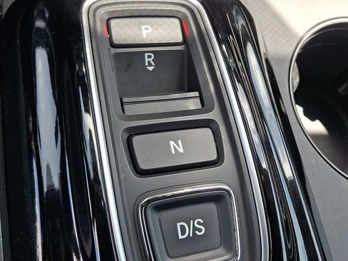 Used 2025 Honda Pilot EX-L image 16