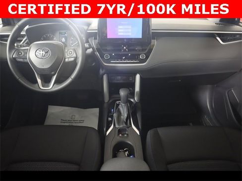 Used 2025 Toyota Corolla Cross AWD Hybrid w/ Moonroof Package image 14