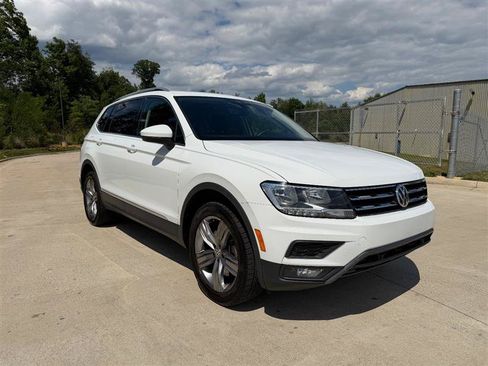Used 2021 Volkswagen Tiguan SEL AWD/4WD image 9