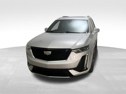 Used 2020 Cadillac XT6 Sport AWD/4WD image 4