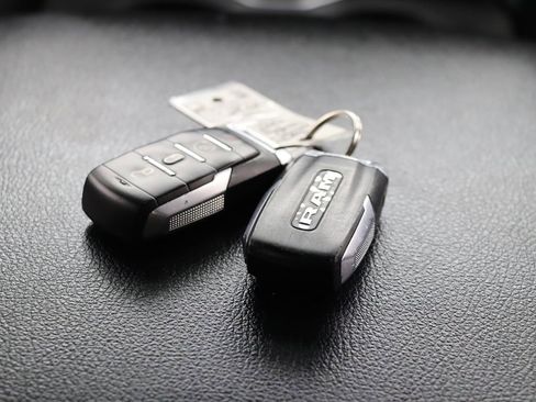 Used 2021 RAM 1500 Big Horn AWD/4WD image 20