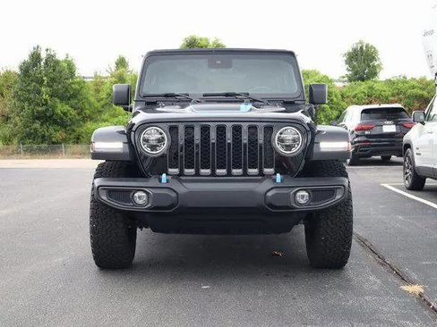 Certified 2022 Jeep Wrangler Unlimited Rubicon 4xe w/ Cold Weather Group AWD/4WD image 2