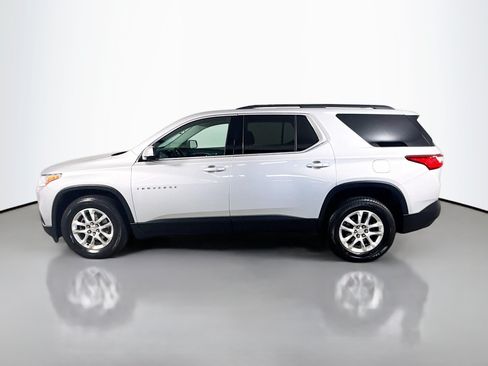 Used 2020 Chevrolet Traverse LT w/ Driver Confidence II Package AWD/4WD image 6