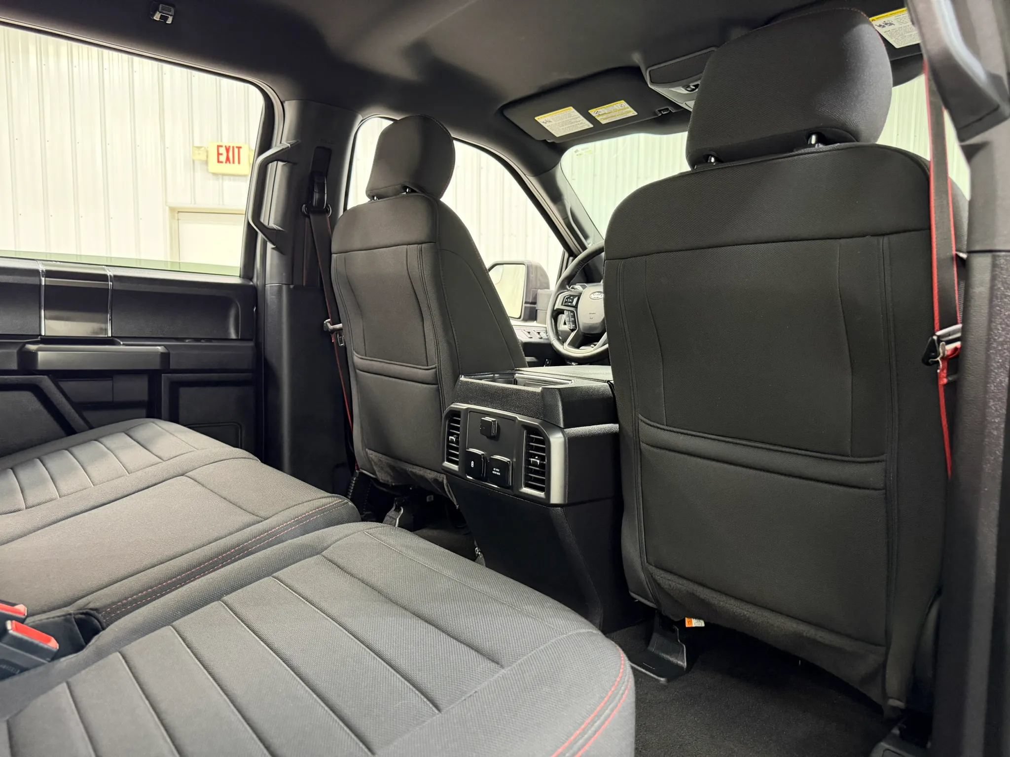 Used 2019 Ford F150 XLT w/ Equipment Group 302A Luxury AWD/4WD image 18