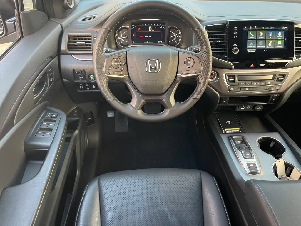 Certified 2024 Honda Passport EX-L image 2