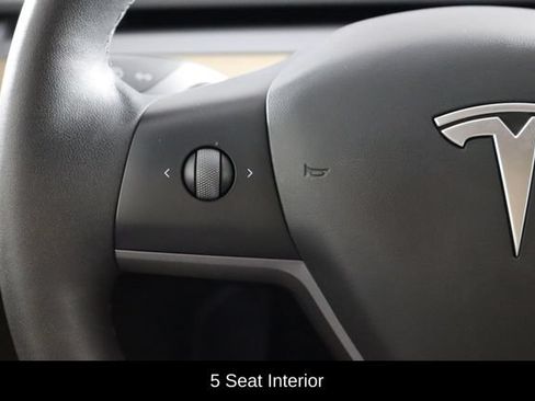 Used 2023 Tesla Model Y AWD image 8