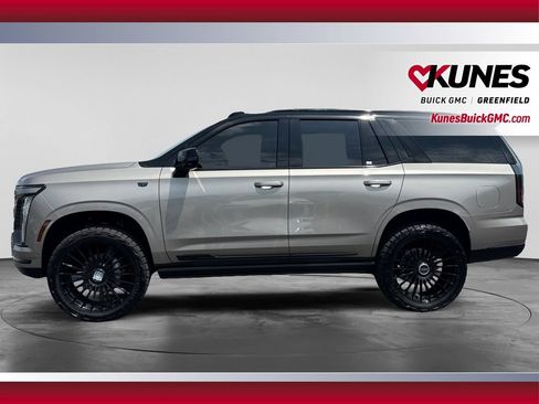 Used 2025 Cadillac Escalade Sport Platinum w/ LPO, Floor Liner Package AWD/4WD image 6