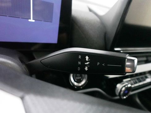 Used 2024 Honda Prologue EX image 22