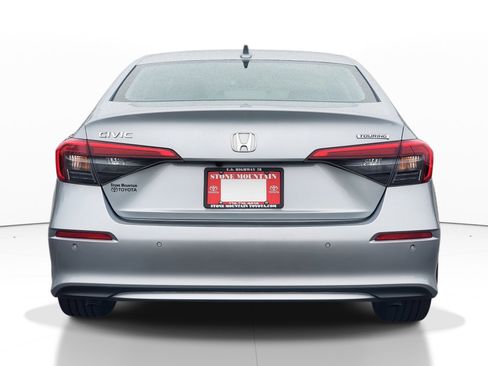 Used 2024 Honda Civic Touring image 5