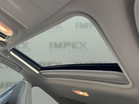 Used 2024 Subaru Crosstrek 2.0i Premium image 11