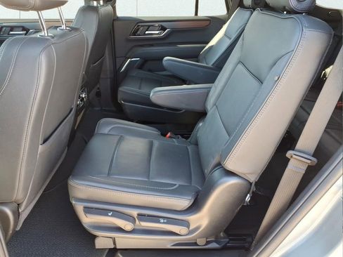 Used 2025 GMC Yukon Denali image 15