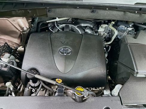 Used 2017 Toyota Highlander Limited image 33