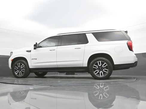 Used 2024 GMC Yukon XL AT4 AWD/4WD image 45