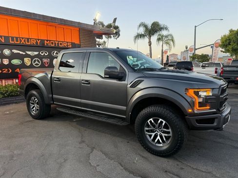 Used 2018 Ford F150 Raptor w/ Equipment Group 802A Luxury AWD/4WD image 17