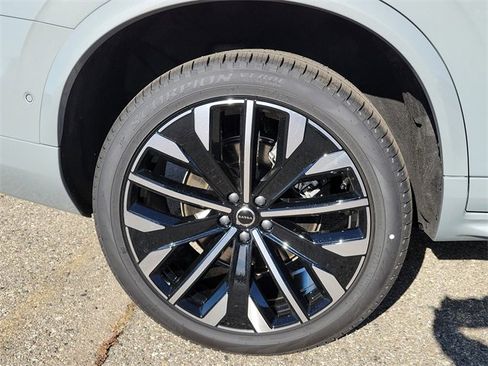 New 2026 Volvo XC90 B6 Ultra image 5