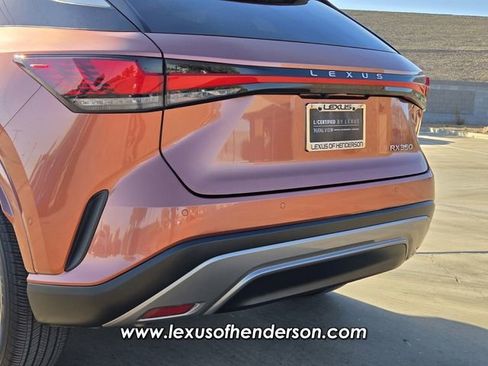 Certified 2023 Lexus RX 350 FWD w/ Accessory Package image 6