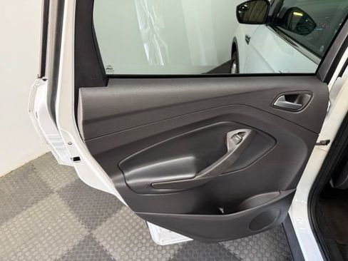 Used 2019 Ford Escape SE AWD/4WD image 28