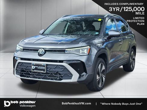 Used 2025 Volkswagen Taos SE AWD/4WD image 23