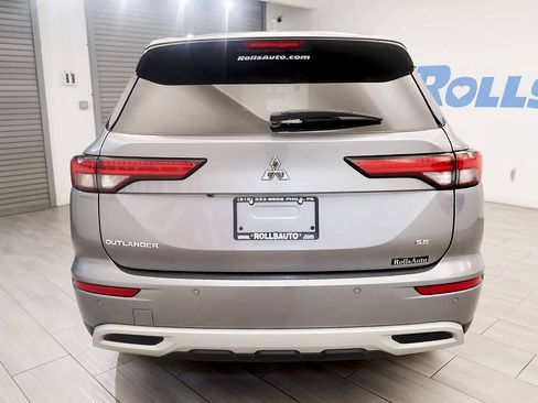 Used 2024 Mitsubishi Outlander FWD image 4
