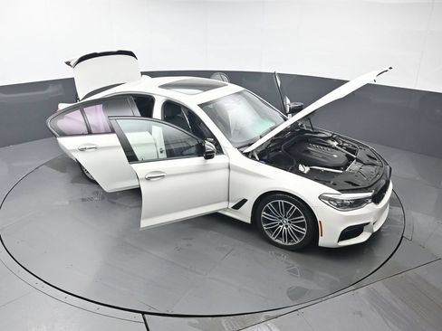 Used 2018 BMW 540i xDrive w/ M Sport Package AWD/4WD image 52