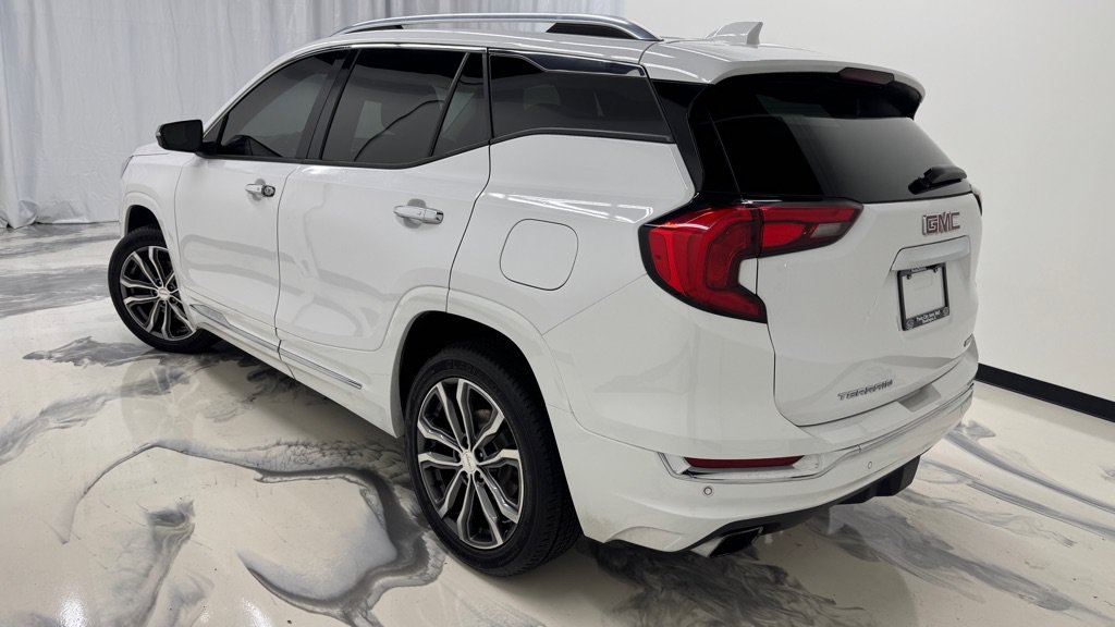 Used 2019 GMC Terrain Denali w/ Driver Alert Package II AWD/4WD image 6