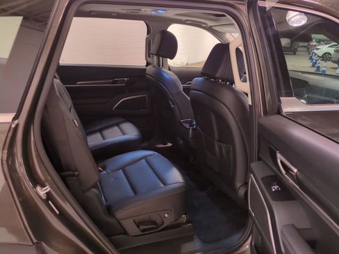 Used 2024 Kia Telluride S w/ S Sunroof Package image 14
