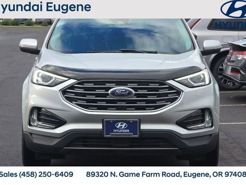 Used 2019 Ford Edge Titanium w/ Cold Weather Package image 10