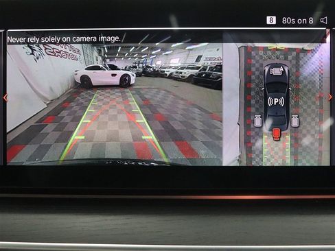 Used 2022 BMW M550i xDrive w/ Executive Package image 28