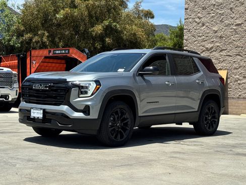 Used 2026 GMC Terrain Elevation w/ Black Edition AWD/4WD image 4