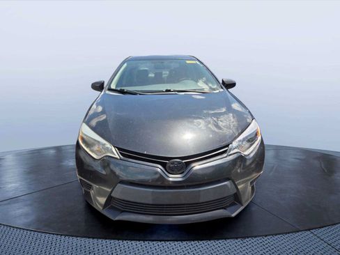 Used 2014 Toyota Corolla LE FWD image 2