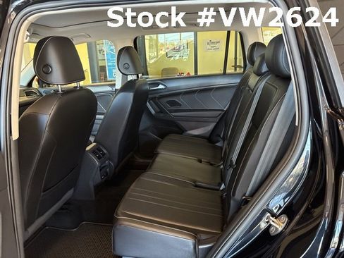 Certified 2022 Volkswagen Tiguan SE w/ Panoramic Sunroof Package image 14