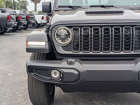New 2026 Jeep Gladiator Sport AWD/4WD image 10