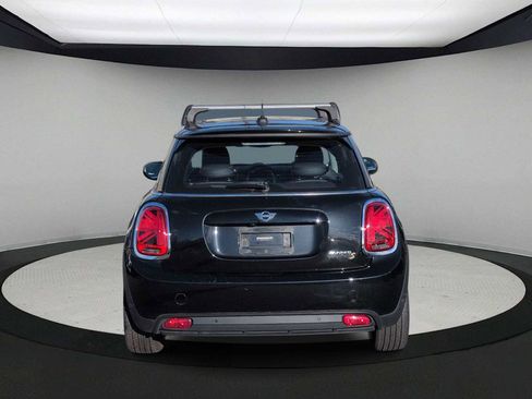 Certified 2024 MINI Cooper SE image 7