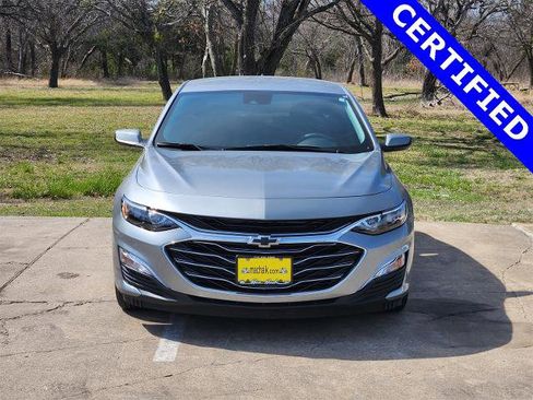 Used 2025 Chevrolet Malibu LS image 2