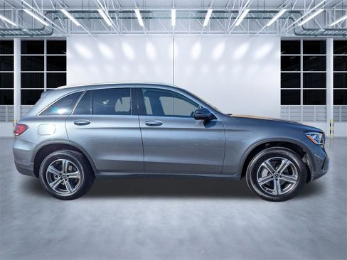Used 2022 Mercedes-Benz GLC 300 GLC 300 image 3