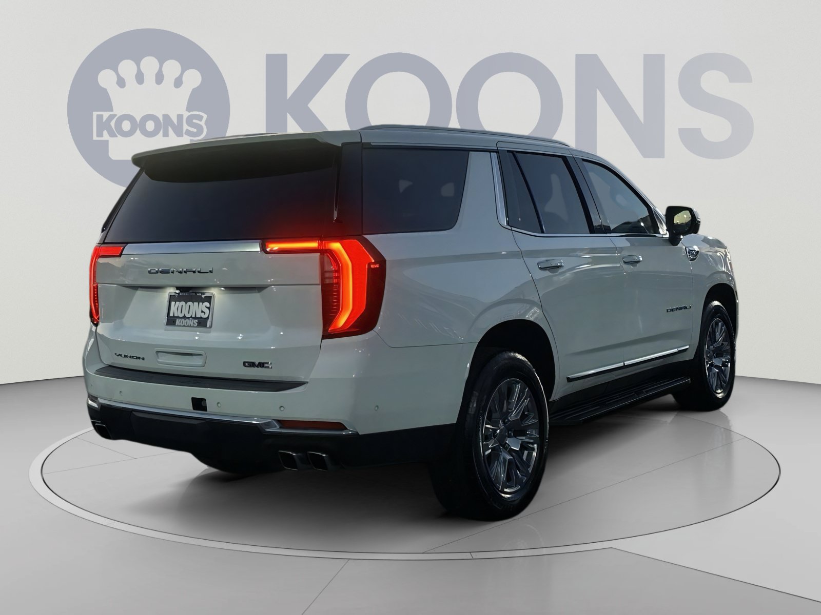 Used 2025 GMC Yukon Denali AWD/4WD image 11