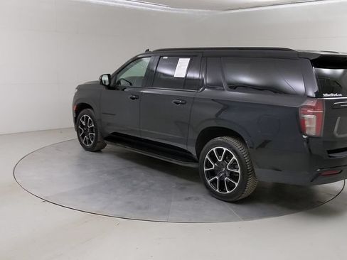 Used 2024 Chevrolet Suburban RST w/ Luxury Package AWD/4WD image 18