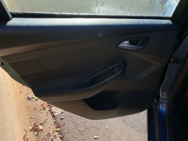 Used 2018 Ford Focus ST FWD image 10