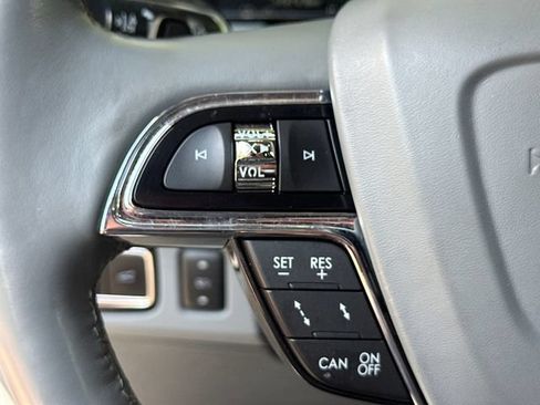 Used 2019 Lincoln Navigator L Reserve AWD/4WD image 25