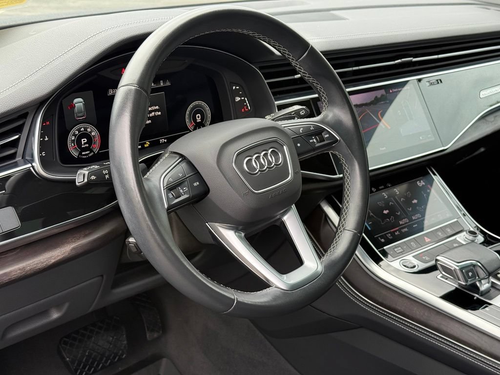 Used 2023 Audi Q8 Premium Plus w/ Premium Plus Package AWD/4WD image 10