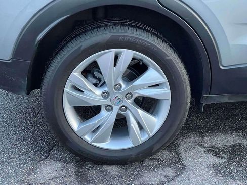 Used 2024 Buick Encore GX Preferred AWD/4WD image 7