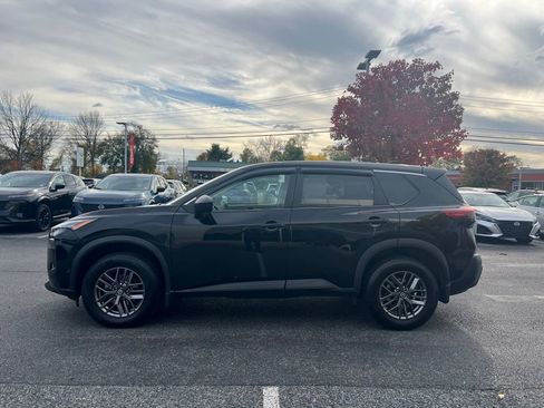 Certified 2021 Nissan Rogue S image 8