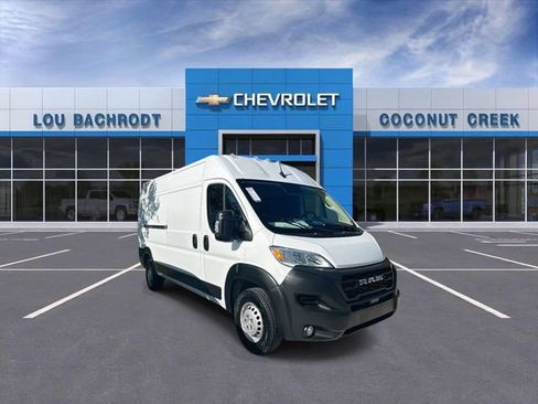 Used 2025 RAM ProMaster 2500 w/ Convenience Group FWD image 1