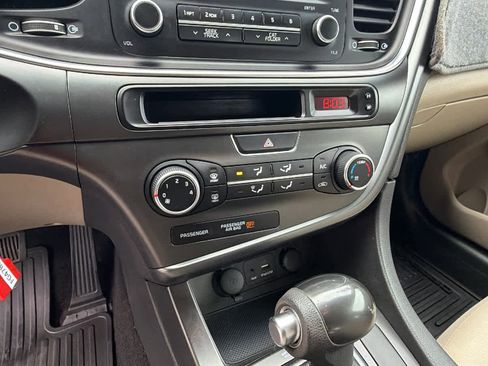 Used 2015 Kia Optima LX image 14