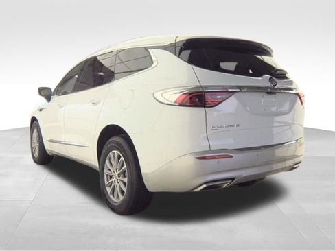 Used 2024 Buick Enclave Premium image 5