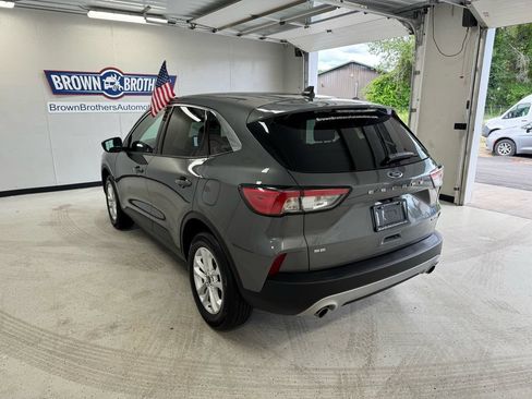 Used 2021 Ford Escape SE AWD/4WD image 4