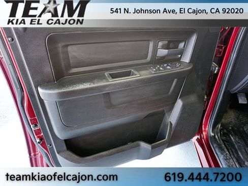 Used 2019 RAM 1500 Tradesman w/ Chrome Appearance Group RWD image 29
