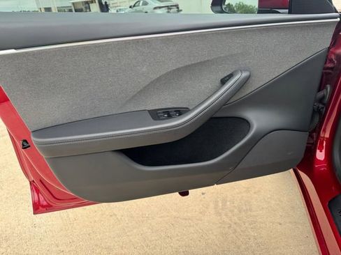 Used 2025 Tesla Model 3 Long Range RWD image 4