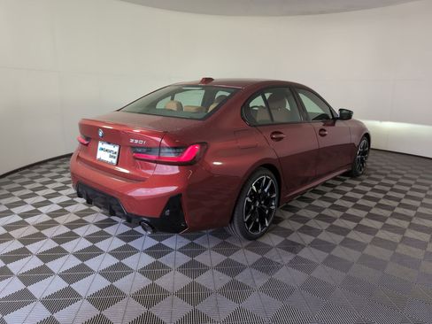 Used 2025 BMW 330i Sedan w/ M Sport Package image 7
