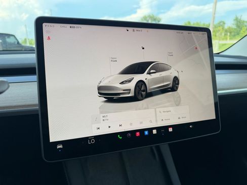 Used 2023 Tesla Model 3 Standard Range RWD image 8